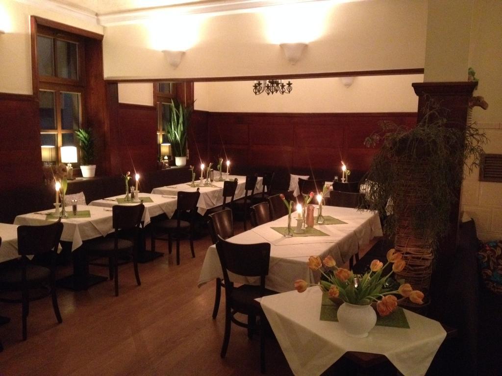 Linde Restaurant&Hotel Nußloch Buitenkant foto